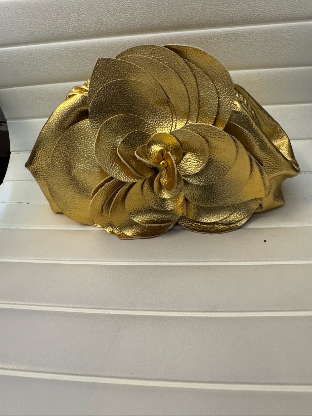 Gold Floral Leather Evening Clutch with Sculpted Petal Detail designer NWT